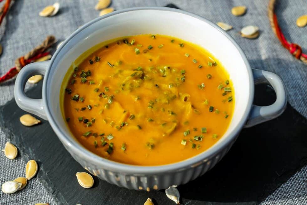 Soupe brûle-graisse : recettes savoureuses pour perdre du poids
